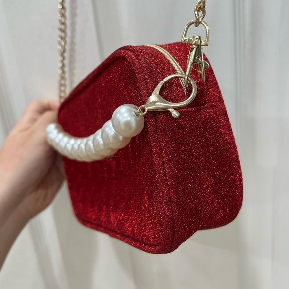 NEW Chanel red sparkly pouch crossbody with Pearl top handle - Picture 9 of 14
